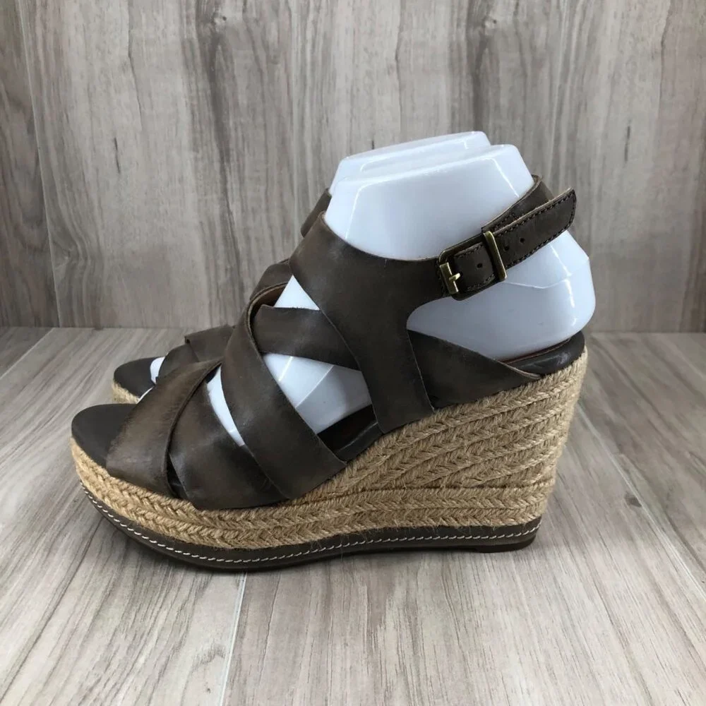 Clarks Indigo Wedge Sandals Womens 7M Taupe Leather Buckle Strap Espadrille